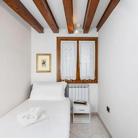 Ca Giardini Apartments In Biennale By Bricola Apartments Venedig Exterior foto