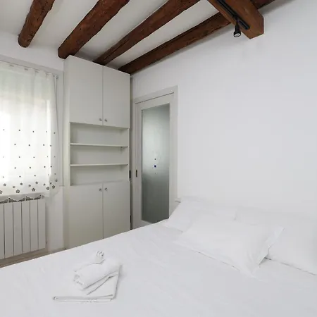 Ca Giardini Apartments In Biennale By Bricola Apartments Venedig Exterior foto
